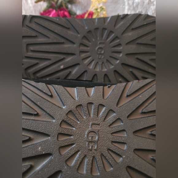 Womens' UGG Tasman Slippers - Picture 9 of 10